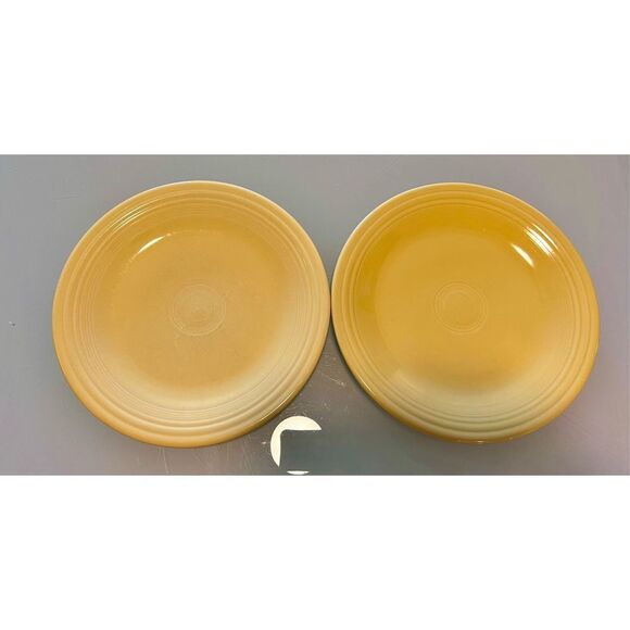 Vintage Fiesta By Homer Laughlin Yellow 10 1/2" Dinner Plate Set Of 2 - Picture 1 of 8